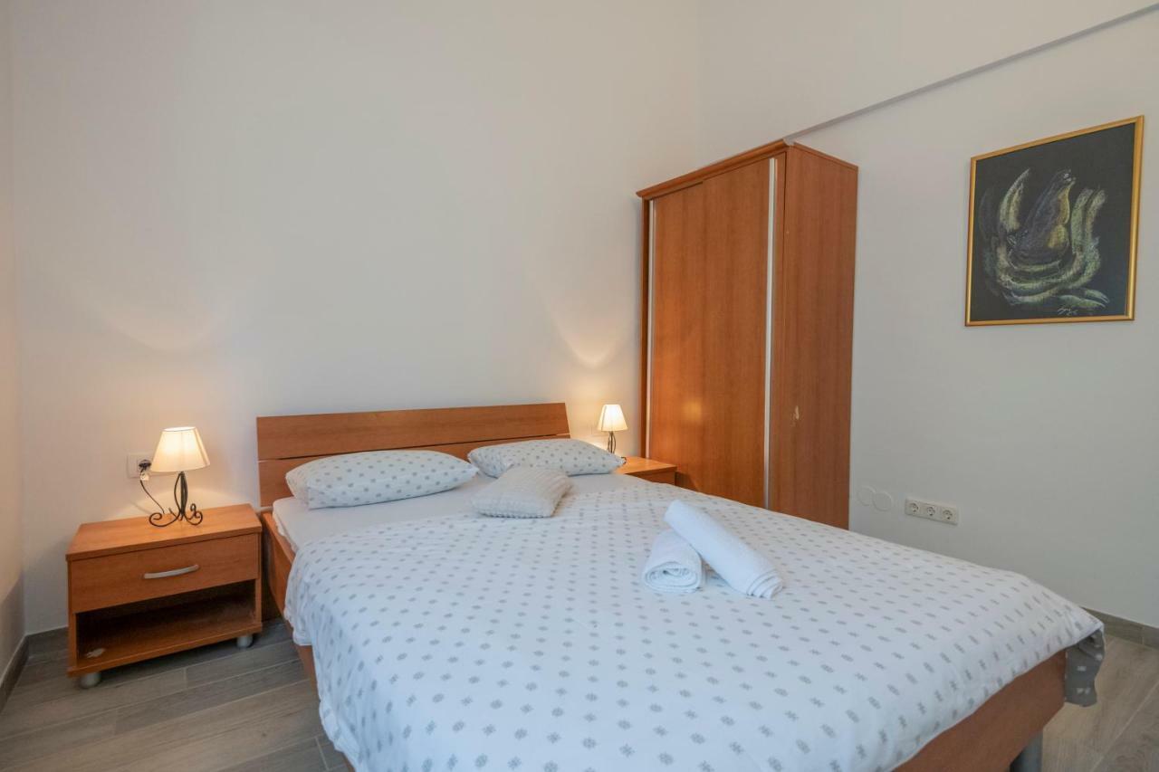 Zvone Apartment Lokva Rogoznica