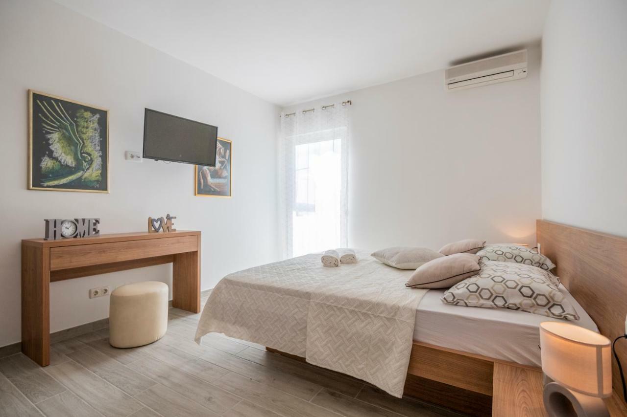 Zvone Apartment Lokva Rogoznica