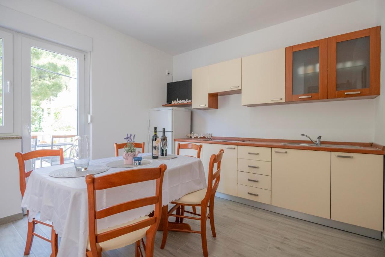 Zvone Apartment *