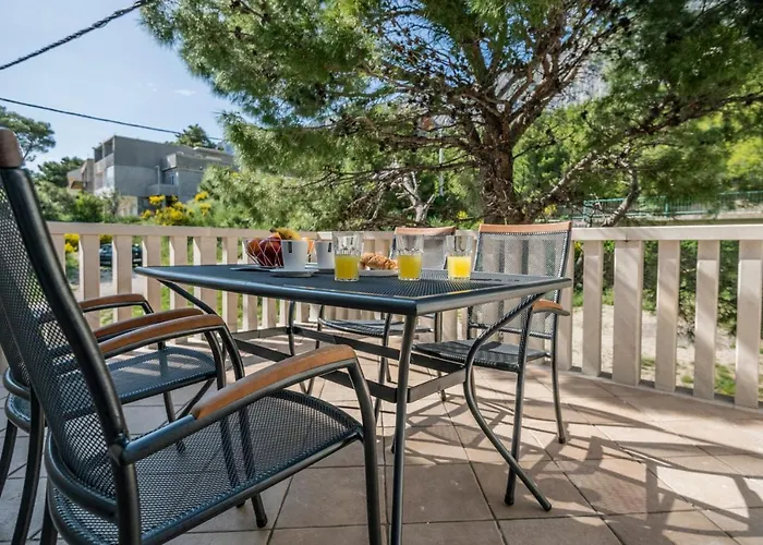 Apartments Zvone